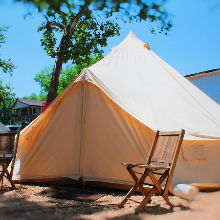 Son'S Guadalupe Glamping Tents - Adorable Riverside Glamping Tents Perfect A Family Getaway! New Braunfels Ngoại thất bức ảnh